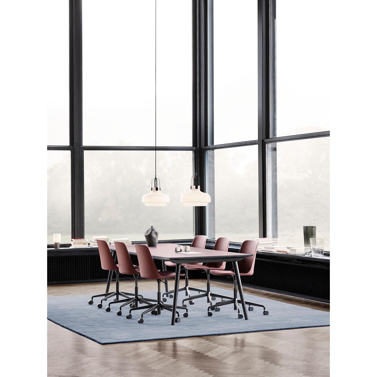 Rely Chair HW28