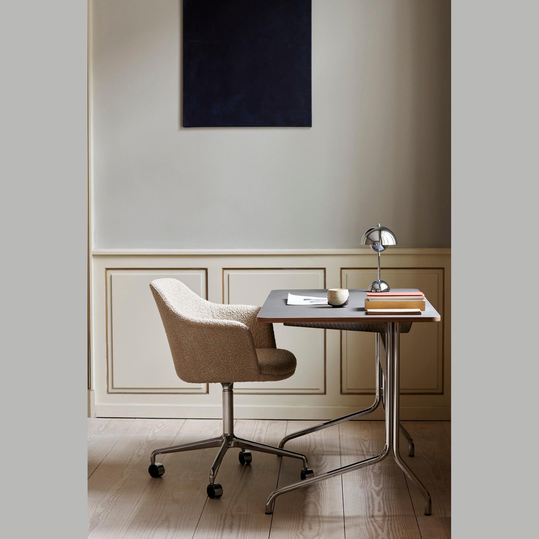 Rely Armchair HW51